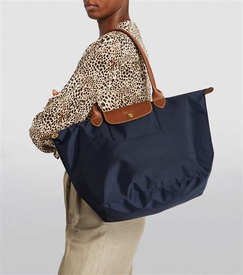 longchamp le pliage navy large.